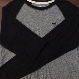 Hollister Long Sleeve Grey and Black tee M
